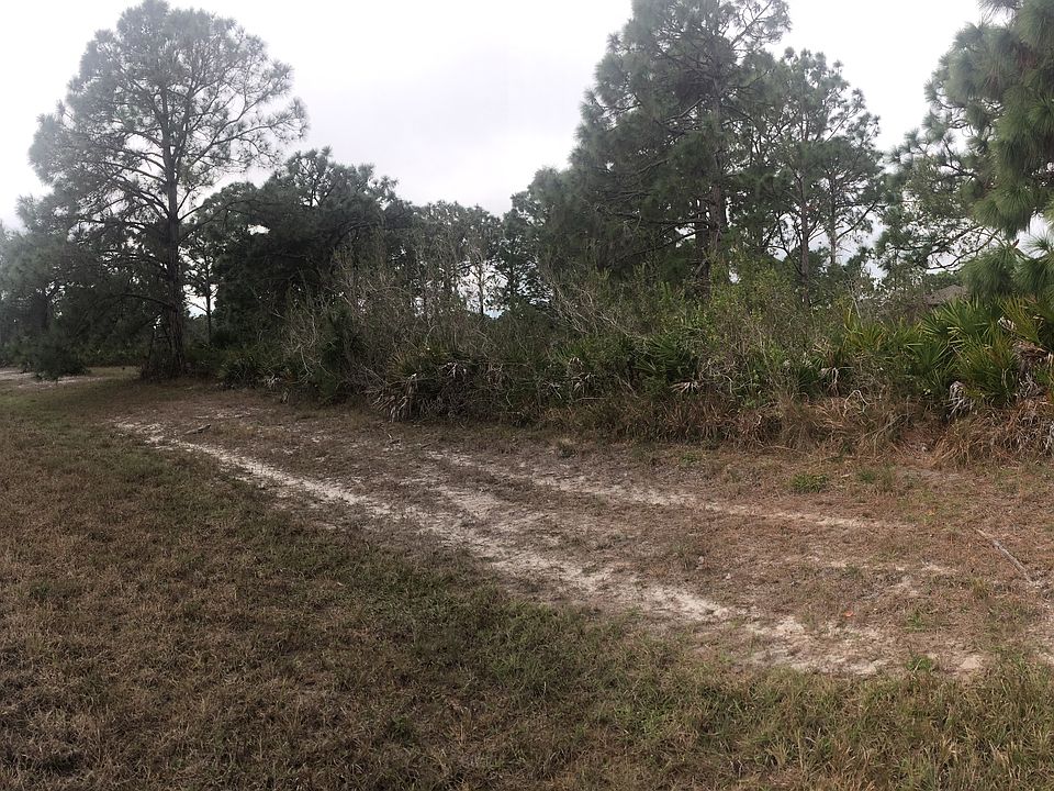 2nd image of 16 Pennant Ct