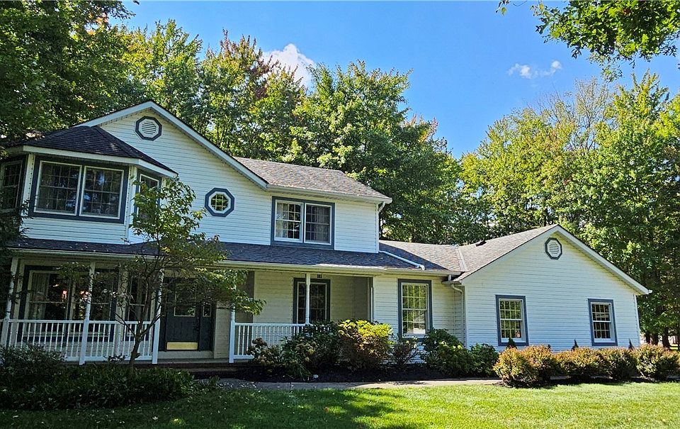 1st image of 332 Hillyer Dr