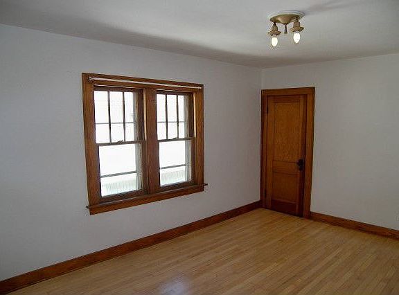 Upper bedroom #2