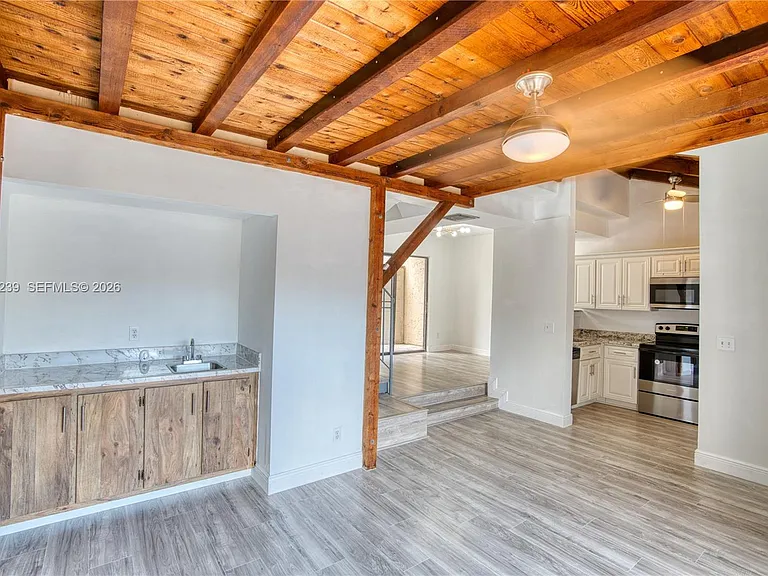 8015 SW 21st Ct #8015 — Photo 14