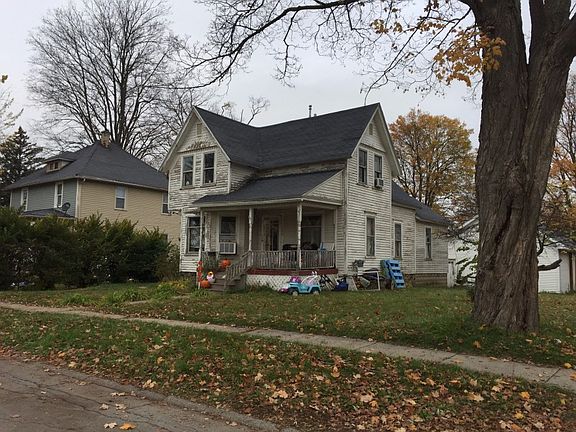 3rd image of 150 W 1st St