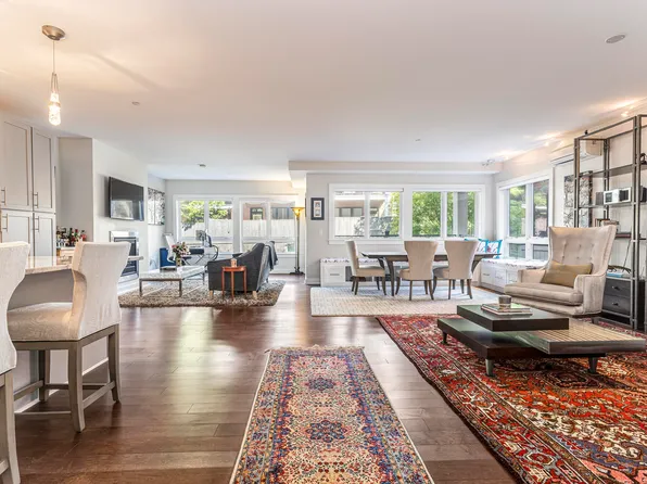 113 Newbury Street #206, Portland, ME 04101