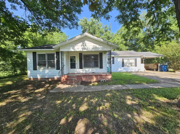 2000 Laura Lee Ln, Kilgore, TX 75662