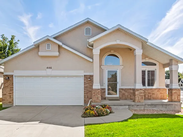 446 E Green Haven Dr S, Midvale, UT 84047
