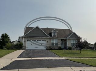 26741 Woodmont Dr, Perrysburg, OH 43551