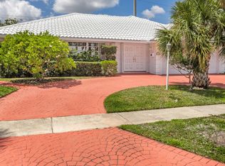 1241 Walnut Ter, Boca Raton, FL 33486