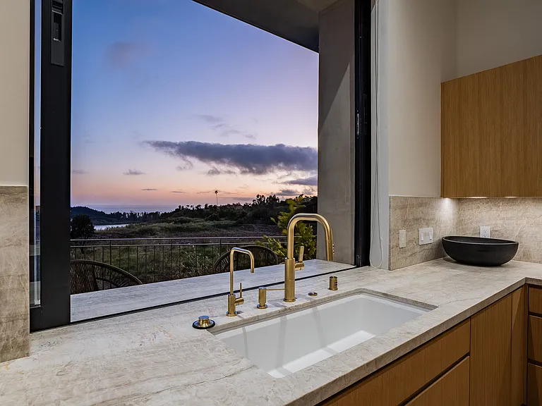 1205 Las Lomas Pl — Photo 26