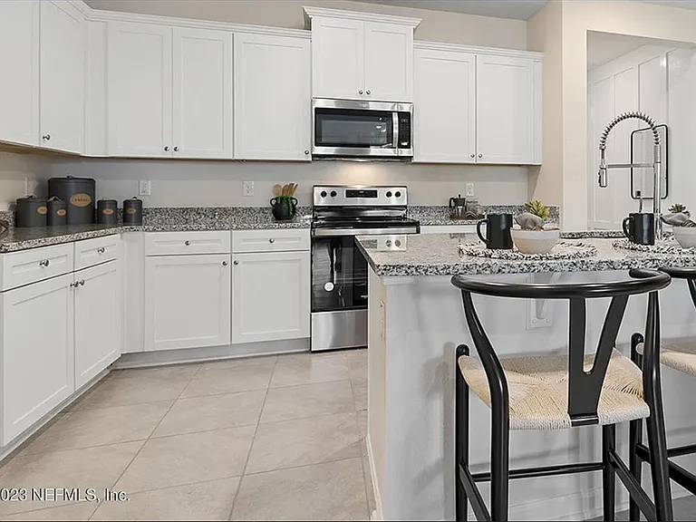 94 Oarsman Crossing Dr — Photo 1