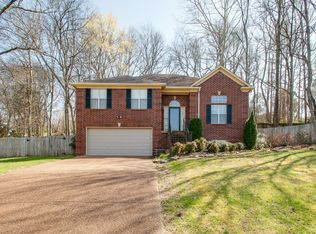 1417 Whitetail Ct, Hermitage, TN 37076