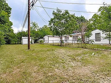 116 Vandenburg Dr — Photo 4