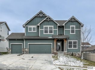 16911 Cary St, Omaha, NE 68136