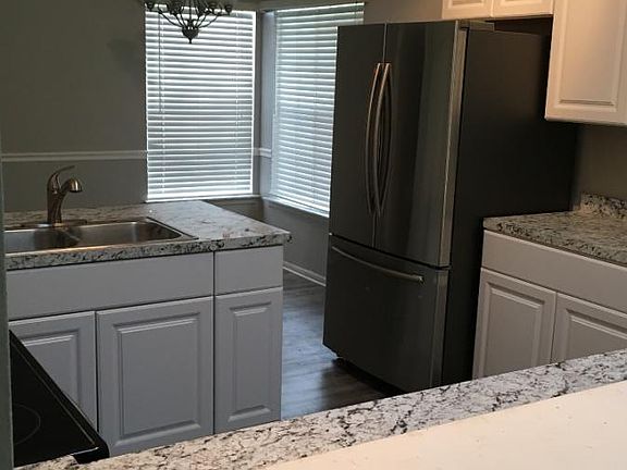 5th image of 1024 Seminole Creek Dr