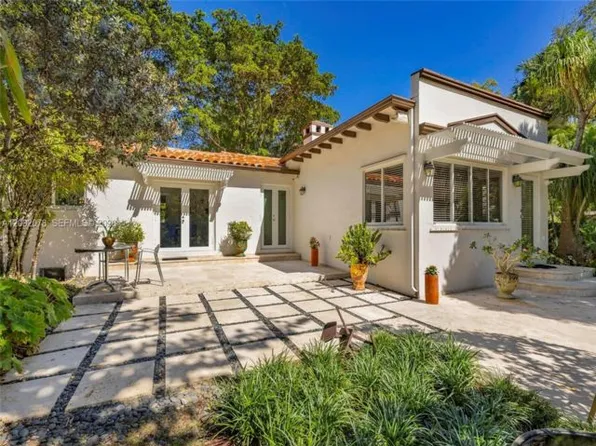 482 NE 93rd St, Miami Shores, FL 33138