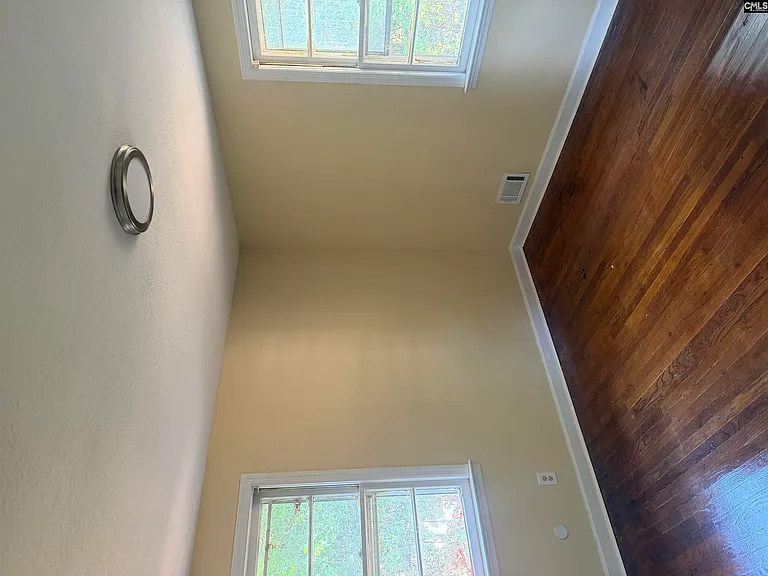 1111 Standish St — Photo 20