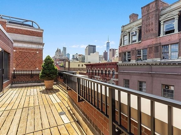 3rd image of 179 Grand St Penthouse A