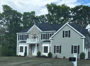 12 Royal Colony Cir, Ashland, MA 01721