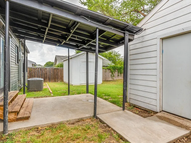 2736 Rolinda Dr — Photo 11