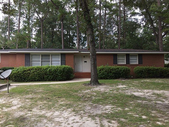 1st image of 1110 McRee Dr