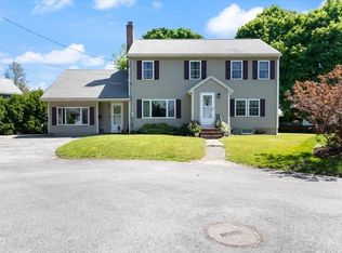 3 Santa Ovaia Cir, Peabody, MA 01960
