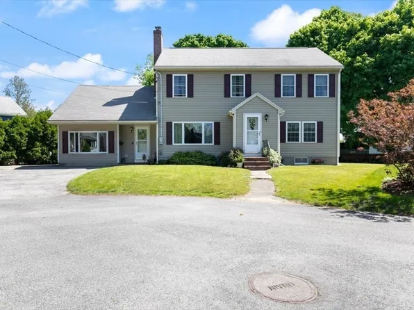 3 Santa Ovaia Cir, Peabody, MA 01960