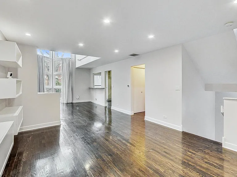 1449 W Lexington St #A — Photo 6