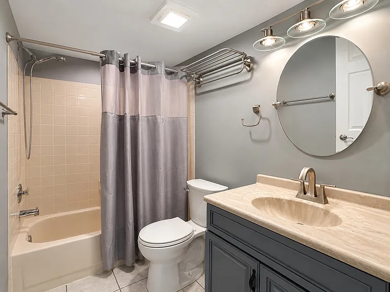 365 Independence Dr — Photo 12
