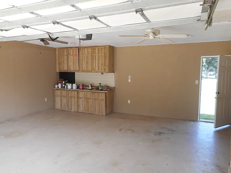 1729 Quiet Oak Ln — Photo 9