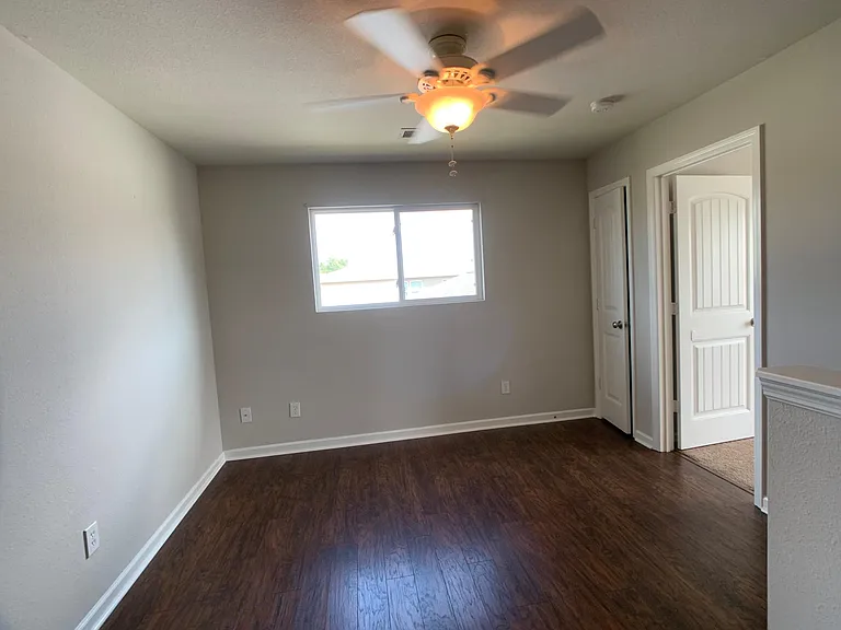 111 Rein Dance Ln — Photo 9