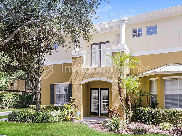 7571 Tamarind Ave — Photo 1
