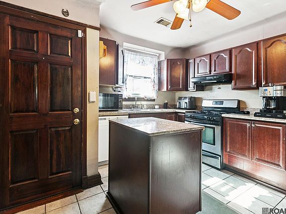 5th image of 2939 Leonidas St