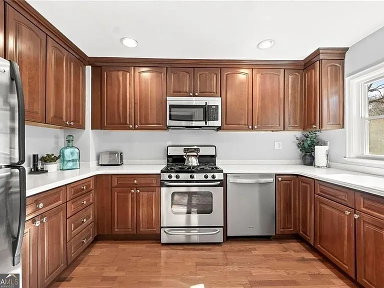 1333 Victor Rd NE — Photo 16