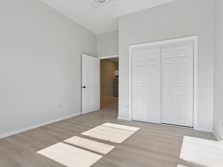 219 Bank St #3 — Photo 17