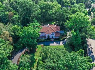 672 Stanley Ave, Cincinnati, OH 45226