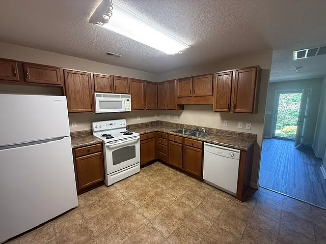 620 Lincoln Ave #A — Photo 3