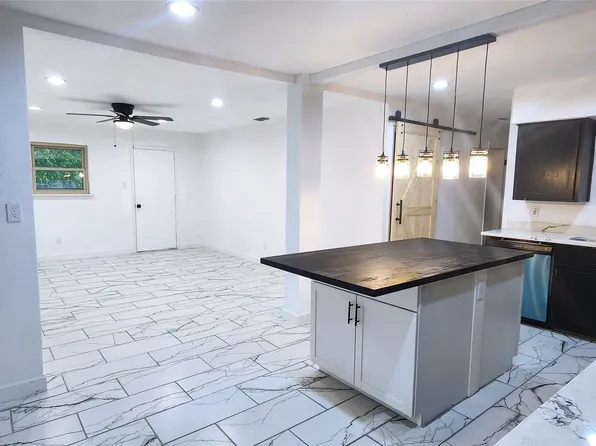 3834 Happy Canyon Dr, Dallas, TX 75241