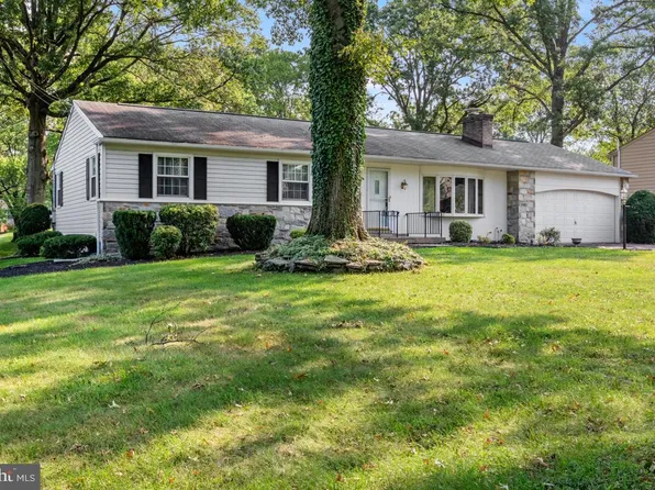 131 Heartwood Dr, Lansdale, PA 19446