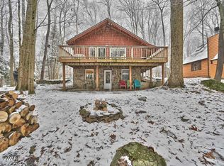 58 Deerfoot Rd, Lake Ariel, PA 18436
