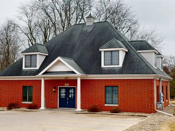 1114 N Dodge St, Iowa City, IA 52245