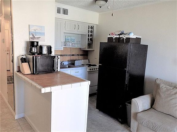 4th image of 3938 Surfside Blvd Unit 3323