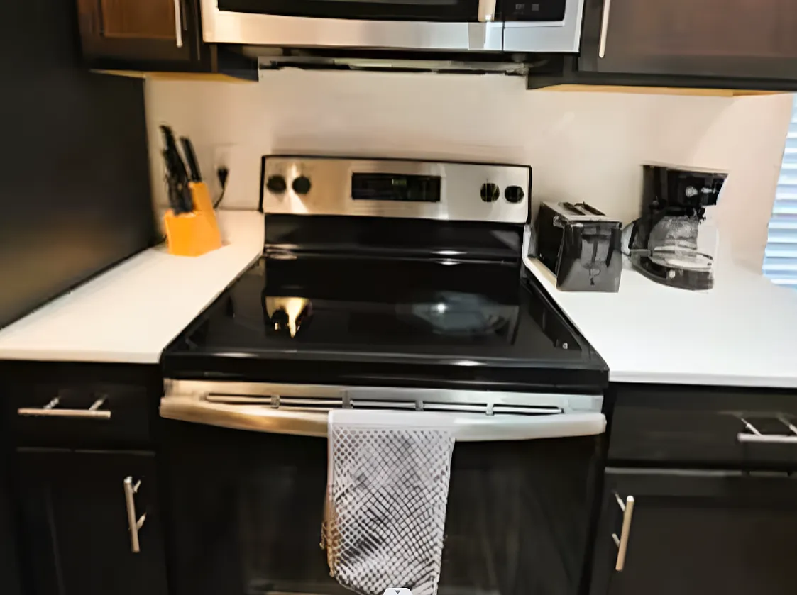 2 bed, 847 sqft, $2,800 — Photo 4
