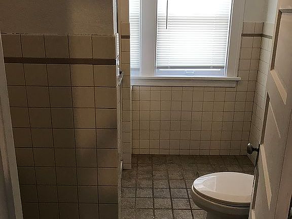 4th image of 814 16th St