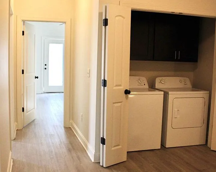 208 Park West Loop — Photo 9
