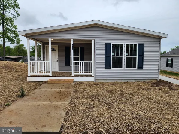 230 Marshall Ln, Sellersville, PA 18960