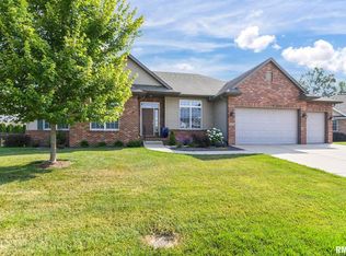 6612 Phlox Dr, Springfield, IL 62712