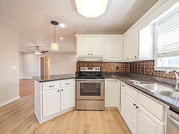 2nd image of 155 Greenwood Ave