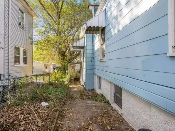215 W Seventieth St, Cincinnati, OH 45216