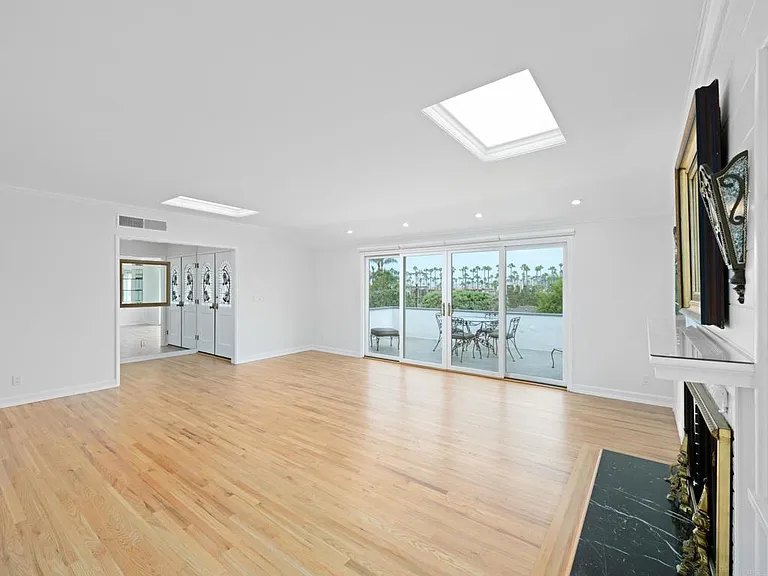 7920 Avenida Alamar — Photo 9