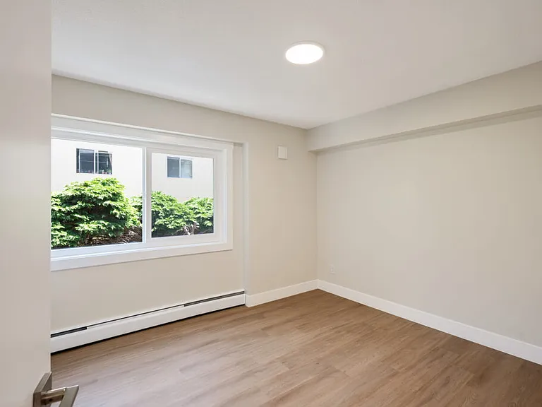 435 Lampson St #203 — Photo 38
