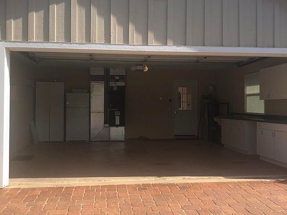 2nd image of 20 Treetop Cir