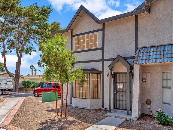 3rd image of 851 Rhinegold Way #0
